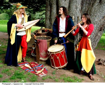 Nonimus Minstrels - photo credit: J Agopsowicz